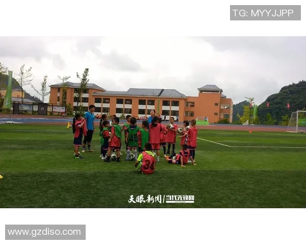 足球js技术解析与应用实例分享助力青少年足球发展与培训 足球js技术解析与应用实例分享助力青少年足球发展与培训